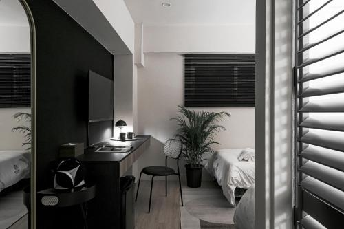 Μια τηλεόραση ή/και κέντρο ψυχαγωγίας στο We2 Design Hotel