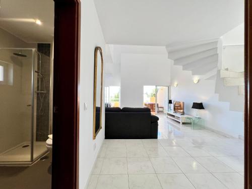 Home Out - Vilamoura Beach Apartment - Duplex