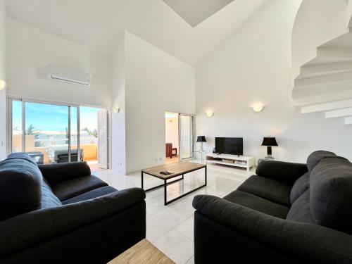 Home Out - Vilamoura Beach Apartment - Duplex