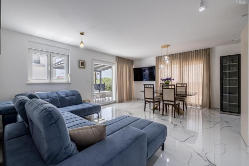 Spacious Apartment Anita - with private 80m2 yard
