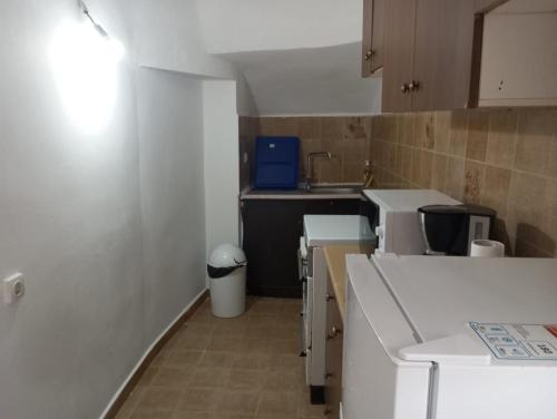 Galeriebild der Unterkunft In Mylopotamos Beautiful apartment, good price! in Milopótamos