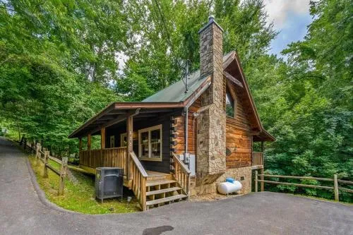 Sunrise Woods Retreat by Eden Crest photo 1