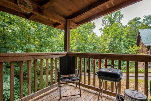 Sunrise Woods Retreat by Eden Crest photo 17