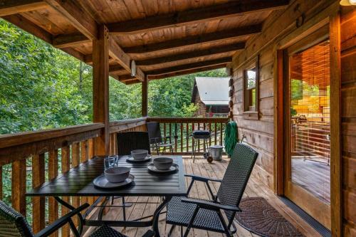 Sunrise Woods Retreat by Eden Crest photo 18
