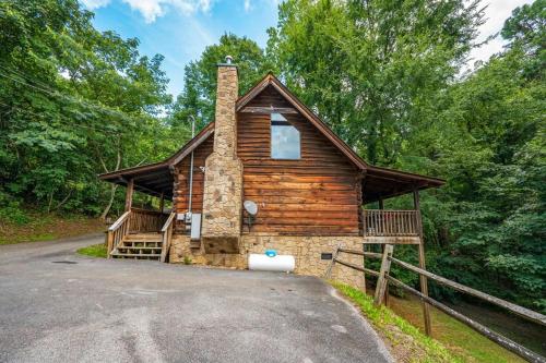 Sunrise Woods Retreat by Eden Crest photo 5