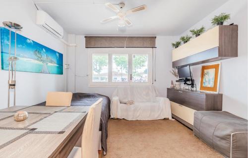 1 Bedroom Nice Apartment In Empuriabrava