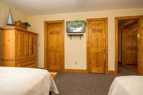 Postel nebo postele na pokoji v ubytování Briarstone Lodge Condo 13A by Eden Crest