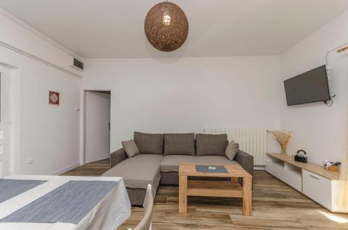 House Sanja