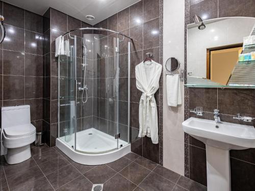 Ένα μπάνιο στο La Defense Hotel Yerevan