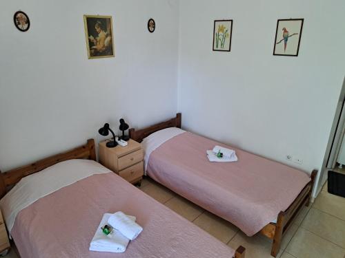 Nina rooms-near to the Athens' airport