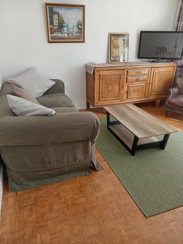 Chambres COSY PARIS CENTRE au Pied du metro