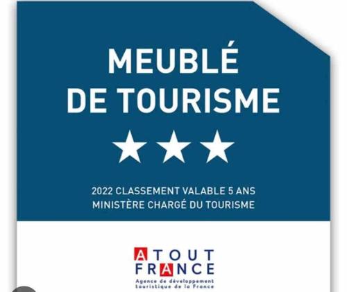 Certificado, premio, señal o documento que está expuesto en Superbe T2 de caractère au centre classé 3 étoiles