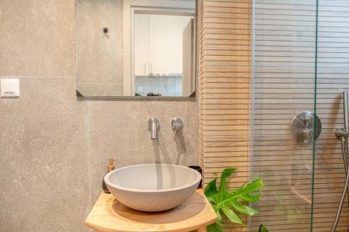 O baie la Casa Irene