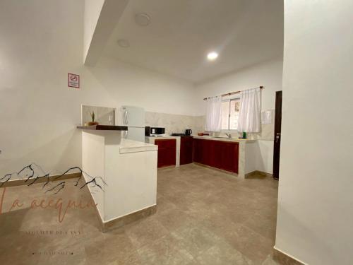 Kuchyň nebo kuchyňský kout v ubytování La acequia casa