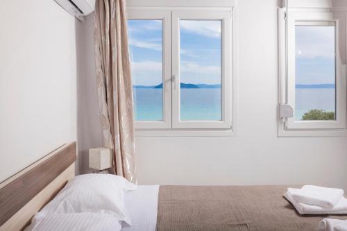 Seabreeze Serenity Marmaras