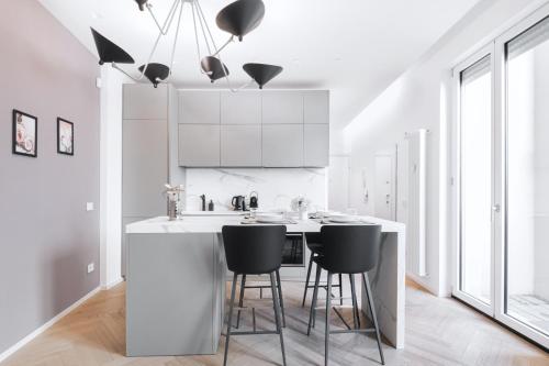 Easylife - Milano - Torino 64 P2 Int 7 - Duomo