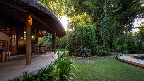 Taman di luar Casa Tamy