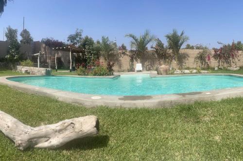 Bazén v ubytování Casa de Campo Guayabo Chincha nebo v jeho okolí