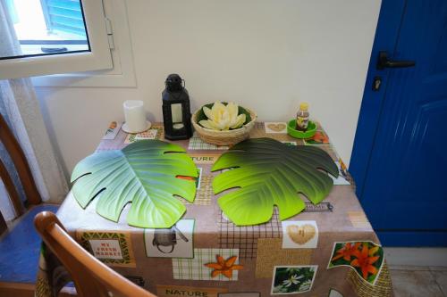 Gallery image of Green Parrot Apartments in Frátsia