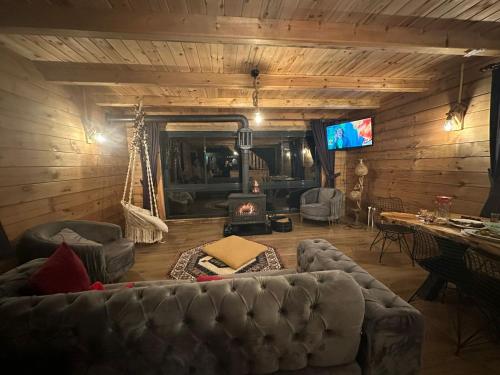 O zonă de relaxare la Fırtına suit bungalov