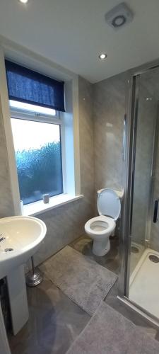Ένα μπάνιο στο Room from Home, Private Ensuite Spacious Room