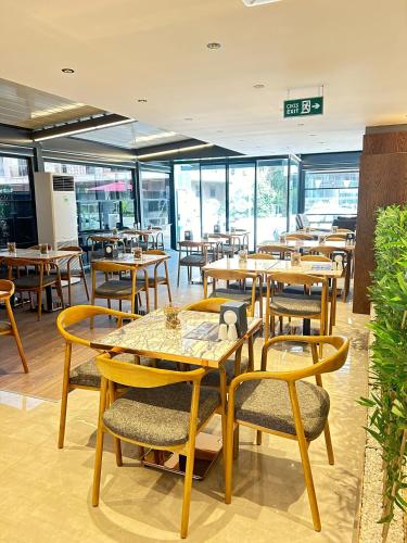 Εστιατόριο ή άλλο μέρος για φαγητό στο Sam Hotel
