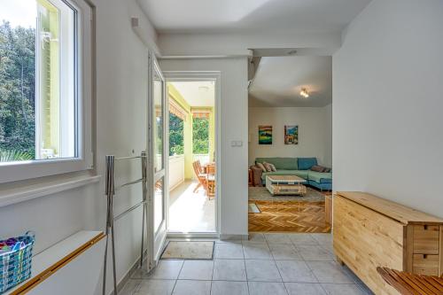 Apartment Pavluk with Balcony