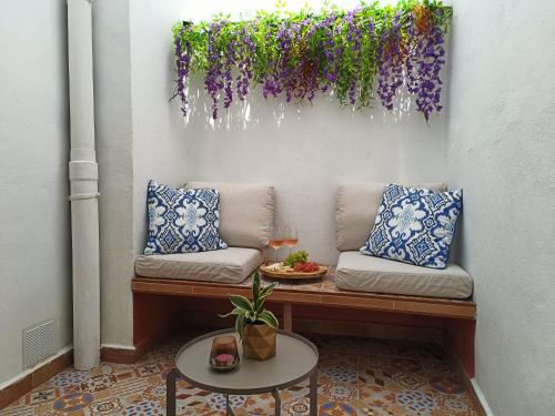 Mariposita Málaga, New Historic City Centre apartment with private patio