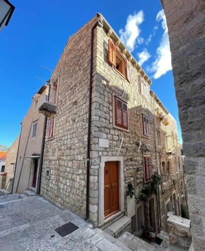 Dubrovnik Throne Suite I