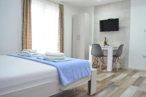 Gallery image of Apartmani "Nebo" in Sutomore