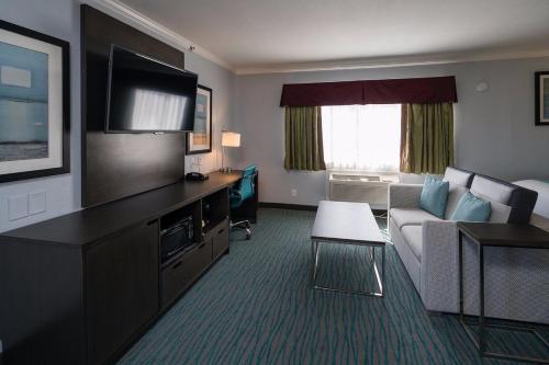 Inn On Grove Image