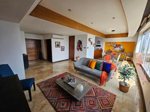 Spacious High Rise Condo