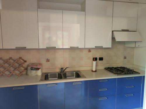 Kuchyň nebo kuchyňský kout v ubytování House curti
