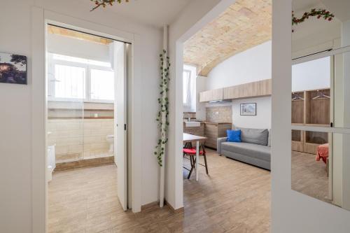CASA ELENA, Testaccio