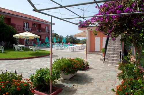 Gallery image of Paradise Studios in Svoronata