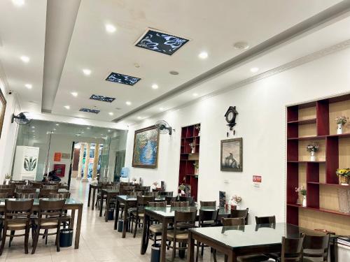 Restoran atau tempat makan lain di A25 Hotel - 185 Lò Đúc