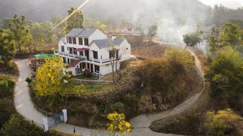 Fotografie z fotogalerie ubytování Dr Atam Parkash Villa Lake View Homestay v destinaci Morni