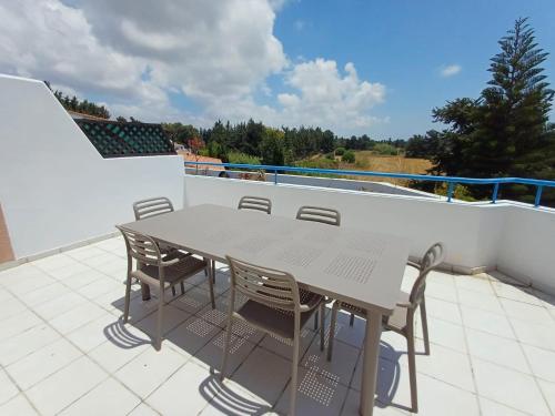 Balkón nebo terasa v ubytování Paradise Gardens - superb large 3 bed 2 bath apt