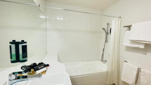 Bilik mandi di City Suites