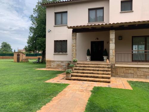 Afbeelding uit fotogalerij van Casa Lady Margarita B&B Adults Only in Celrá