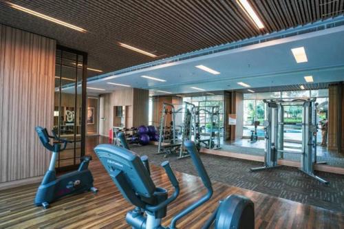 Fitnesscentret og/eller fitnessfaciliteterne på Apartemen one icon residence