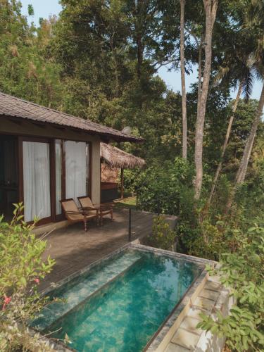 Piscina en o cerca de Aarunya Nature Resort - Kandy