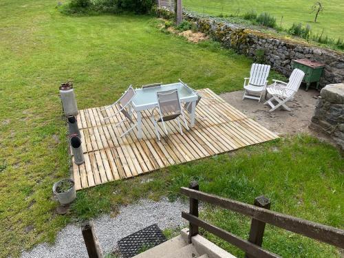 Jardín al aire libre en Maison d'hôtes Ourdeaux et Gite Chez Rouchon