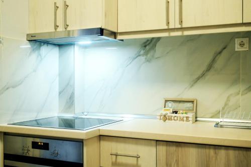 Modern Downtown Flat by GOLDENLAND
