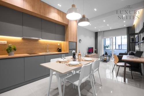 Bonsai Apartments, The Luxury Suites