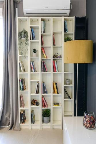 Modern apt close to Metaxourgeio