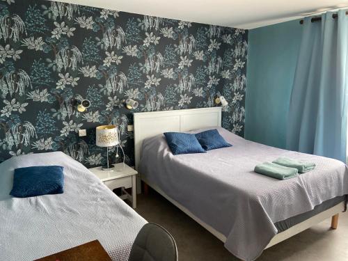 Gallery image of LES TERRASSES DU LAC in Chaumard