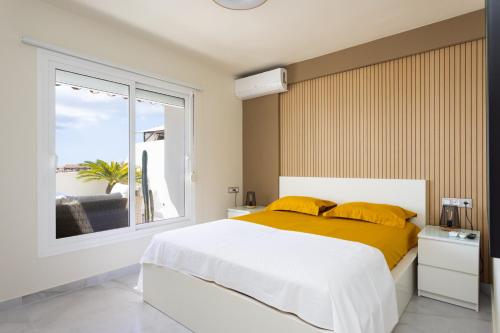 Stunning flat next to the beach-Ocean views