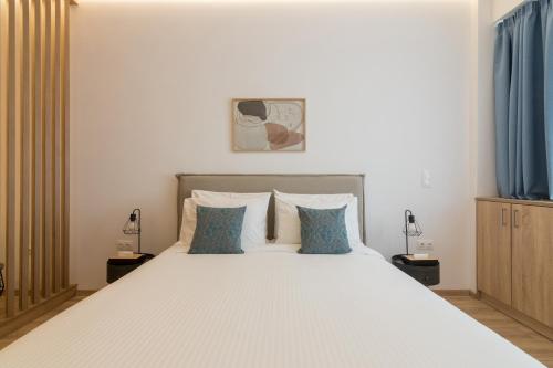 Athens Syntagma Ermou Studio