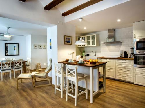 Holiday Home Cala Blanca 56 by Interhome